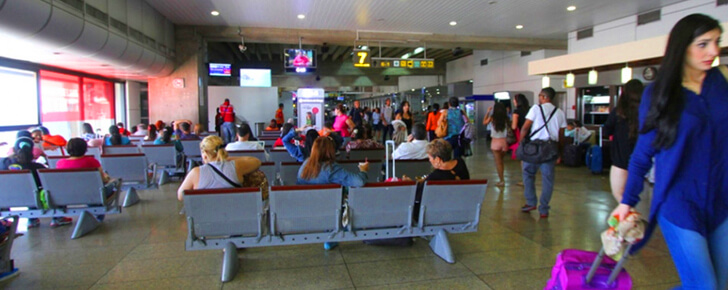 simón bolívar international airport